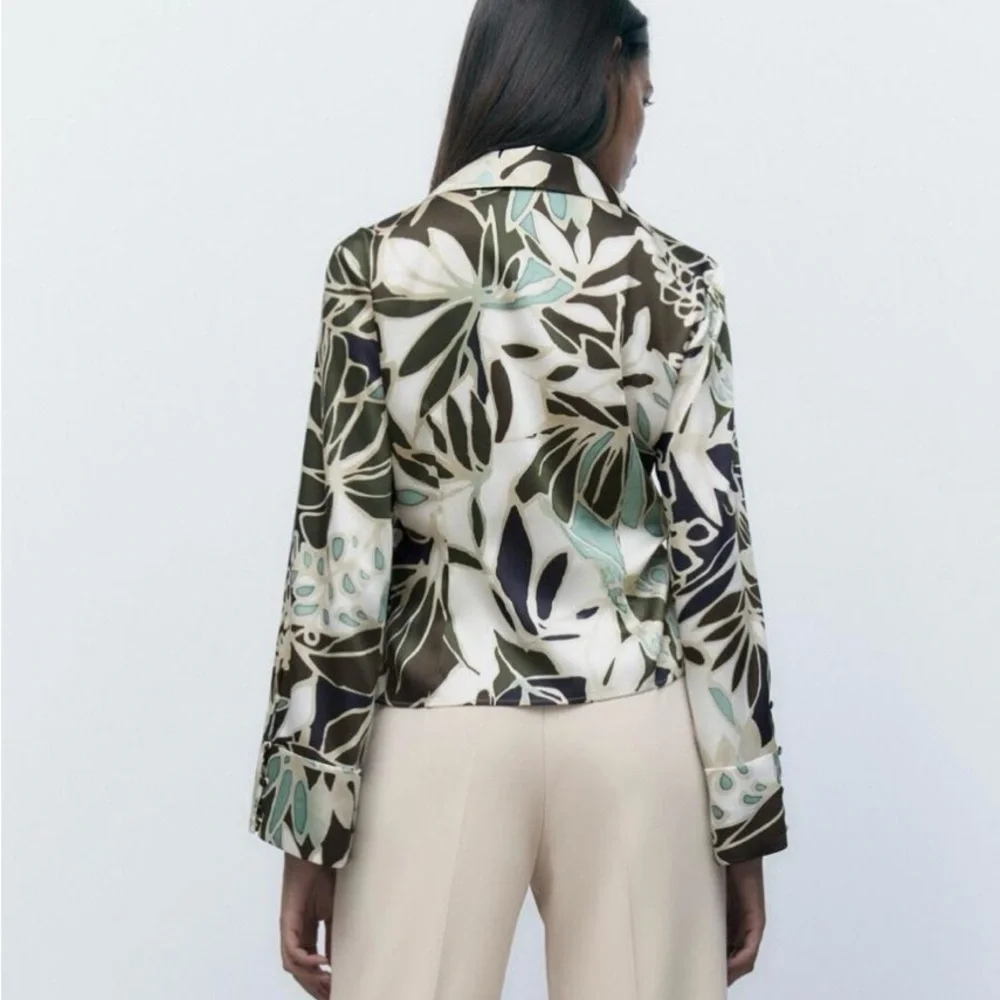 Zara Floral Print Women's Top - Picture 2 of 5